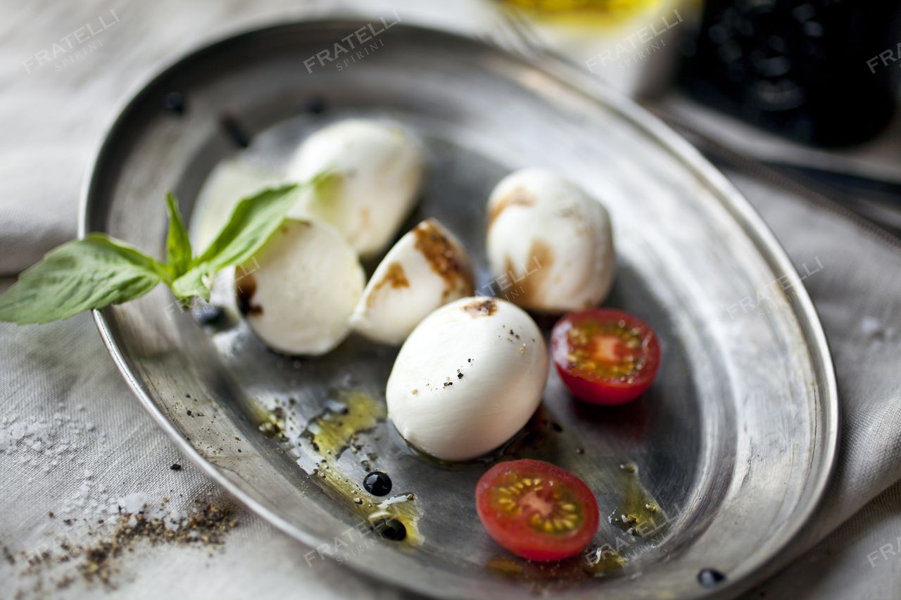 Сыр Мини-моцарелла в рассоле FRATELLI 4*30 г