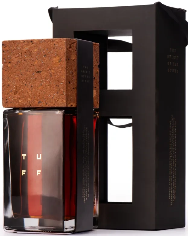 Туф 20-летний в п/у 0,7 л. 40% Коньяк армянский марочный очень старый "ОС"