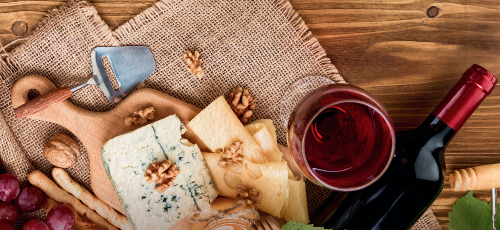 Пары к красному вину: 5 лучших вариантов на любой бюджет
