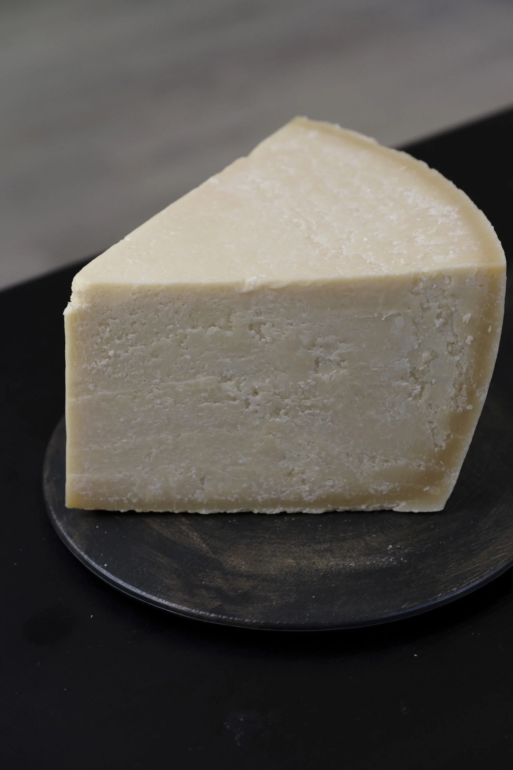 Пармезан коровий  ИП Цимфер 1кг сыр