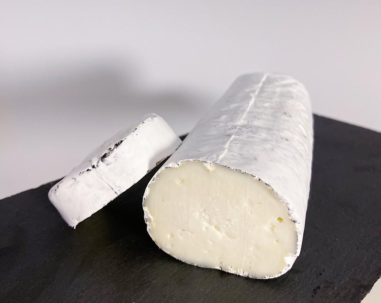 Черная корова 1кг сыр мягкий